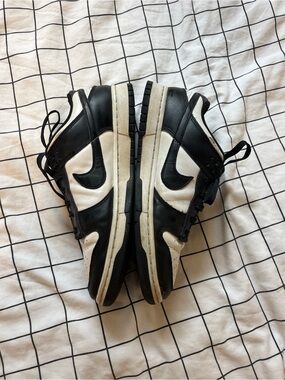 Nike Panda Dunks